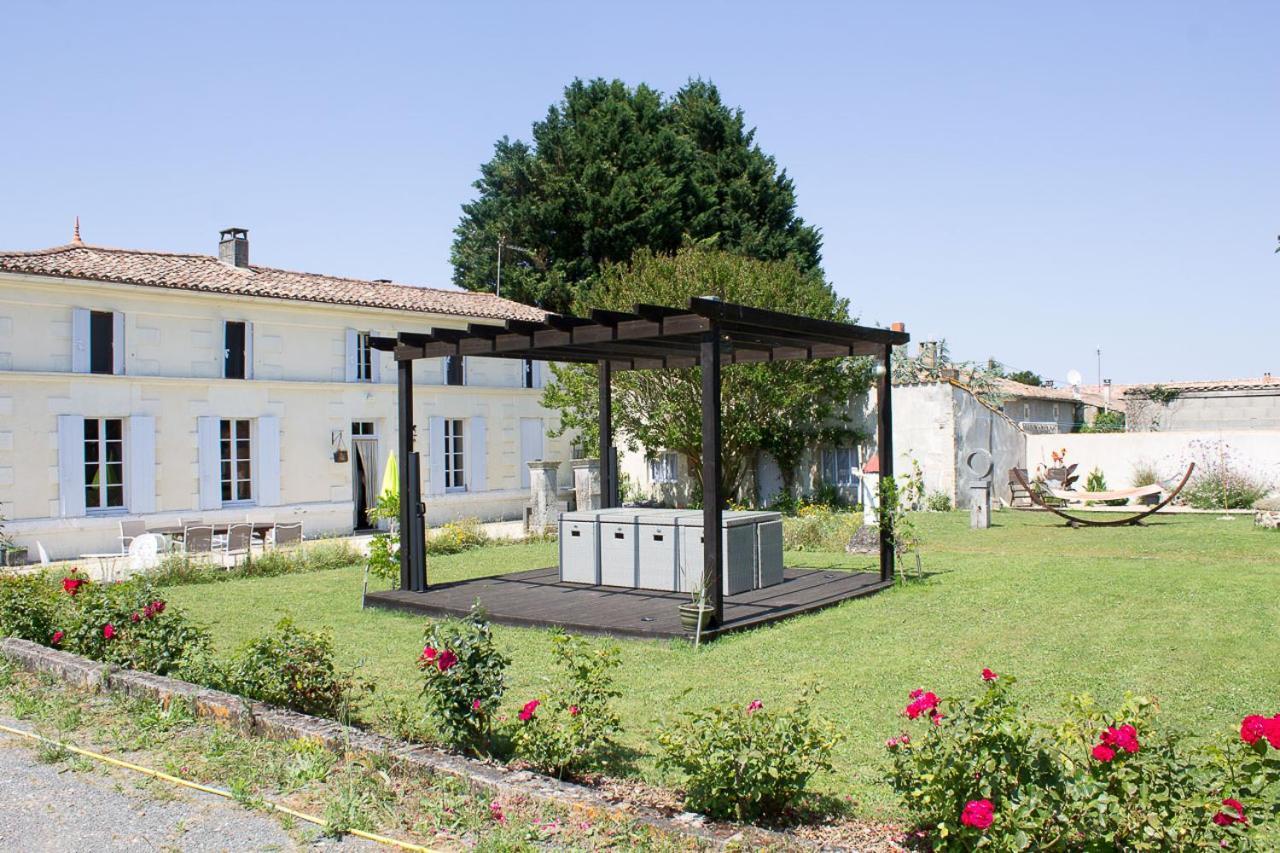 Le Charhido Bed & Breakfast Saint-Fort-sur-Gironde Eksteriør bilde