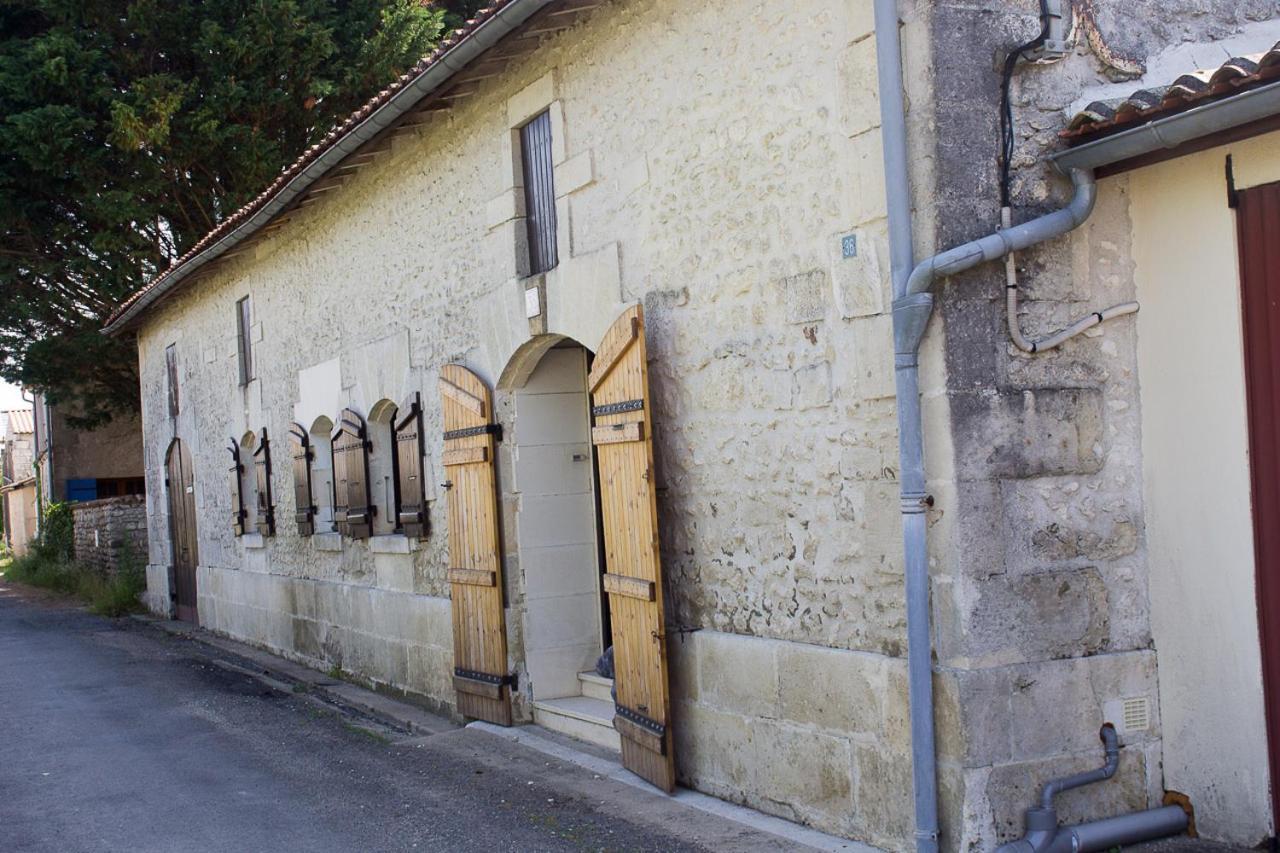 Le Charhido Bed & Breakfast Saint-Fort-sur-Gironde Eksteriør bilde